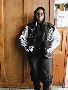 Veste universitaire personnalisée de haute qualité en laine épaisse d'hiver avec patch brodé, streetwear pour hommes, noir et blanc, style Letterman - Product Image 4