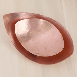 Bol de service classique en cuivre naturel, bol à salade de style mid-century, bol rond décoratif, vaisselle en métal à des fins décoratives - Product Image 4