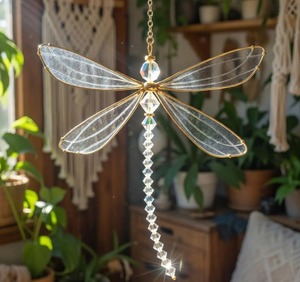 Atrapasoles de cristal con diseño de libélula, decoración colgante para interiores con temática de libélulas, regalo para amantes de la decoración del hogar de la India. - Product Image 6