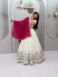 Lehenga Choli Blanco al por Mayor, de Secado Rápido, con Diseño de Sombrilla Camel y Bordado de Hilo, Dupatta Prayosha en Contraste Magenta - Product Image 2