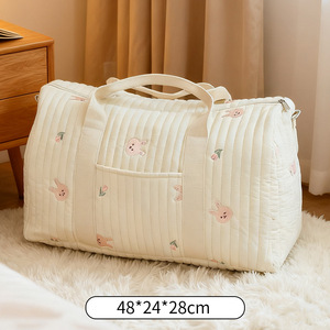 Bolsa de Viaje Acolchada de Algodón con Estampado de Conejitos, Bolso de Mano Ligero para Fin de Semana - Product Image 1