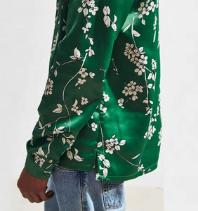 เสื้อเชิ้ตผ้าไหมซาตินคุณภาพสูง แขนยาว สำหรับผู้ชาย เหมาะสำหรับวันหยุดพักผ่อนชายหาด เสื้อลำลอง พิมพ์ลายผ้าไหมทั้งตัวแบบกำหนดเอง เสื้อฮาวายสำหรับผู้ชาย - Product Image 2