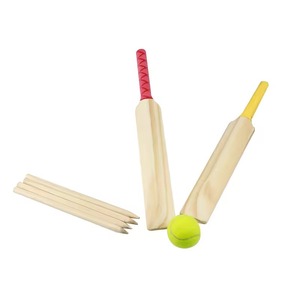 Set Clásico de Bate de Cricket de Madera con Casco Rojo y Pelotas para el Juego de Cricket - Product Image 3