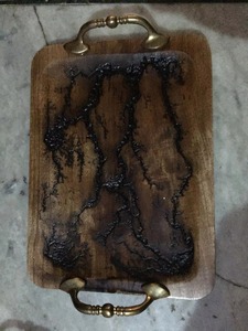 Nueva Bandeja Decorativa Cuadrada de Madera con Asas Metálicas, Diseño Minimalista para Uso Doméstico - Product Image 6