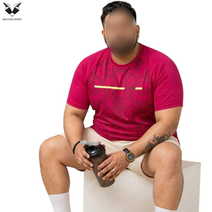 T-shirt sport rose à séchage rapide pour homme, manches courtes, col rond, motif imprimé, coupe classique, en polyester tricoté, idéal pour la gym, vente en gros - Product Image 5