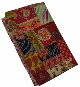 Couette kantha en coton, patchwork vintage, pour la décoration intérieure, nouvelle collection - Product Image 3