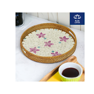 Bandeja de ratán ecológica con incrustaciones de concha pura, aprobada por el cliente, segura y limpia, ideal para exhibir alimentos y servir desayunos. - Product Image 1