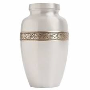 Urne funéraire classique en laiton pour cendres humaines adultes, artisanale, gravée, finition dorée, récipient funéraire en métal. - Product Image 6