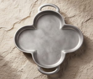 Plateau de service en métal Clover, plateau argenté avec poignées en boucle, vaisselle de luxe pour la maison, salon, vente en gros - Product Image 5