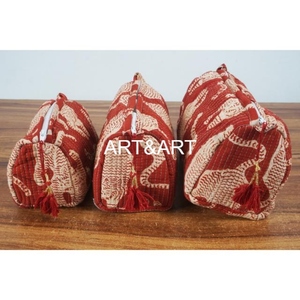Bolsas de Maquillaje para Mujer ART&ART Classic, Personalizadas con Estampado de Bloques, Material de Algodón con Borlas, Gran Capacidad, 3 Cierres, Resistentes al Agua - Product Image 4