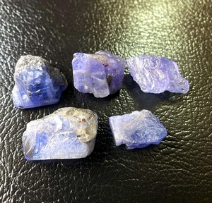 <b>Raw</b> Tanzanite <b>Crystal</b> Pieces Natural Healing Stones Rough Blue Gemstone For Jewelry Making High Quality Supply - Product Image 1