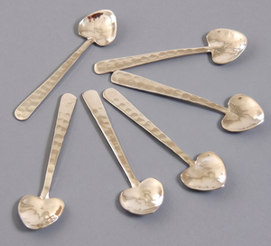 Heart Shape Head <b>Gold</b> <b>Spoon</b> Elegant And Stylish Utensil Perfect For Dining Table Kitchen Essentials And Gift Collection - Product Image 1