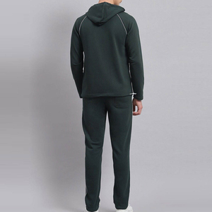 Ensemble de survêtement pour homme avec construction légère pour une grande mobilité, survêtement pour homme avec matériau durable pour une utilisation répétée. - Product Image 2