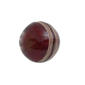 Pelota de Cricket Personalizada con Logotipo, Resistente, Hecha a Mano, Roja, de 4 Piezas, de Alta Calidad, para Entrenamiento Profesional al Aire Libre - Product Image 1