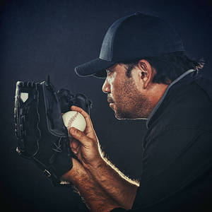 ถุงมือเบสบอลแบบขายส่งสั่งทำพิเศษ น้ำหนักเบา หนังคุณภาพพรีเมียม กันน้ำ กันลม แบบนิ้วแยก สำหรับซอฟต์บอล เด็กผู้ชาย - Product Image 1