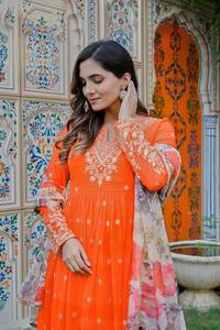 NOUVEAU SALWAR KAMEEZ LONGUEUR PLIANTE AVEC DUPATTA, IMPRIMÉ GAUFRÉ, COULEUR ORANGE, MANCHES LONGUES, STYLE MODERNE POUR SOIRÉES ET TOUTES SAISONNIES - Product Image 3