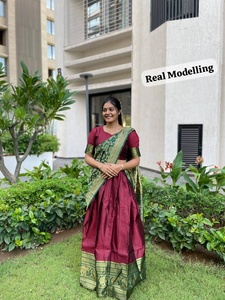 Lehenga Choli en soie marron pour femmes avec bordure verte, tenue traditionnelle indienne, tenue ethnique longue jusqu'au sol, toutes saisons - Product Image 6