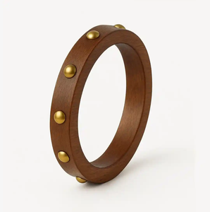Brazalete de Madera Hecho a Mano, Pulsera de Madera Natural, Joyería Rústica Boho, Accesorio de Moda Tradicional Ligero, Regalo para Mujer - Product Image 2