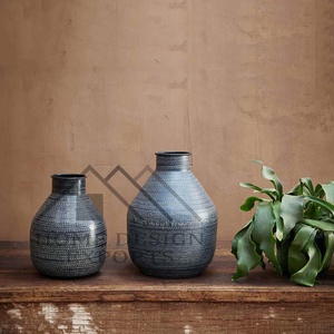 Jarrones antiguos de latón y hierro metálico para decoración de sala de estar, floreros de mesa de metal superventas de La India 2025, superventas - Product Image 6