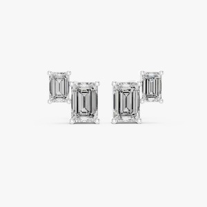 Pendientes de Diamantes Cultivados en Laboratorio con Corte Esmeralda de Dos Piedras de 1.47CTW, Oro Amarillo de 9K, Joyería Fina al por Mayor OEM - Product Image 3
