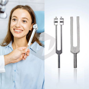 Kit de diagnostic manuel 6 pièces en acier inoxydable argenté : Marteau de réflexes Taylor C 128, Diapasons C 512, Ciseaux à bandes, Jauge pupillaire - Product Image 3
