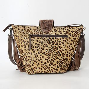 Sac bandoulière en cuir suédé de vache style western, sac à main sculpté à la main avec franges, style cowgirl - Product Image 3