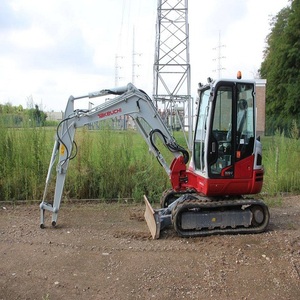 Miniexcavadora Takeuchi confiable que ofrece un potente rendimiento de excavación, movilidad compacta, manejo suave y trabajo flexible. - Product Image 6
