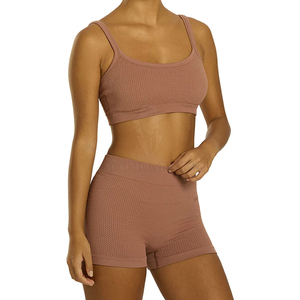Conjunto de Yoga de 2 Piezas para Mujer, Top Corto con Tirantes Finos y Cuello Redondo, Pantalones Cortos de Cintura Alta, Color Sólido, Transpirable, Ecológico, Elástico - Product Image 5