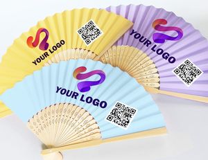 Abanico Plegable Artesanal de Madera con Logotipo y Lema Personalizados Pintados, Diseño Geométrico Moderno, Regalo Empresarial - Product Image 3