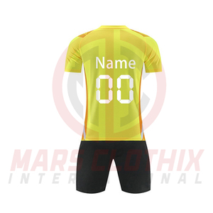 ชุดเสื้อฟุตบอลและกางเกงขาสั้นแห้งเร็วรุ่นใหม่ ขายส่ง ชุดกีฬาฟุตบอลโพลีเอสเตอร์ 100% พร้อมโลโก้ - Product Image 3