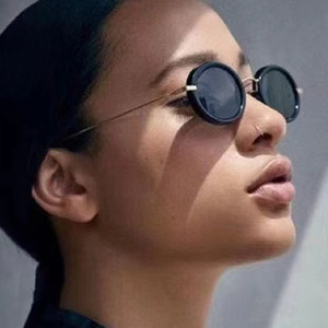 แว่นกันแดดทรงรีสไตล์เรโทร แว่นกันแดดแฟชั่น ดีไซน์ล้ำสมัย โดดเด่นมีเอกลักษณ์ สำหรับผู้หญิง - Product Image 2