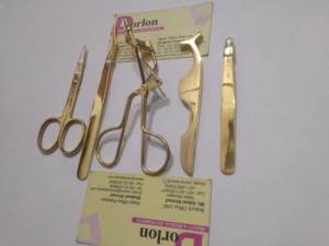 Herramientas de Belleza para Pestañas Postizas Doradas, Pinzas Aplicadoras de Pestañas de Acero Inoxidable y Tijeras de Belleza, Herramienta para Pestañas de Marca Privada - Product Image 2