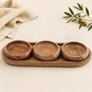 Plateau de service artisanal en bois d'acacia avec 3 bols à trempette – Design moderne et écologique – Ensemble de condiments pour apéritifs et fêtes à domicile - Product Image 4