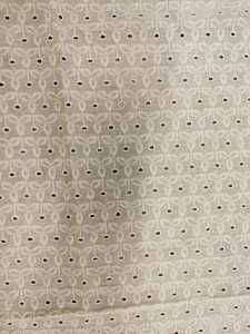 ผ้าฝ้ายแท้ Hakoba ลายฉลุ 75 GSM กว้าง 44 นิ้ว ลายดอกไม้ปักตาไก่สุดหรู สำหรับชุดฤดูร้อนและเดรส ยาว 20 เมตร - Product Image 4