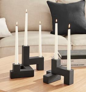 Elegante Juego de 2 Portavelas Metálicos Cónicos con Diseño Apilable para Decoración de Mesa al Mejor Precio - Product Image 6