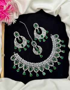 Ensemble de bijoux de mariée en alliage plaqué or antique sur mesure pour femmes - Bijoux de mariage/de fête Forme/motif/nom personnalisés - Product Image 3