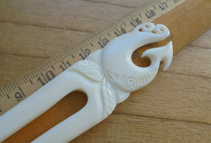 Bâtonnet à cheveux en os naturel |   Épingle sculptée lisse - Product Image 5