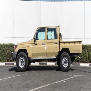 Toyota LandCruisers Pick Up 2.8L Turbo Diesel 4 cylindres 4x4 Double Cabine 2 portes Sièges en cuir Caméra arrière Occasion et Neuf - Product Image 3