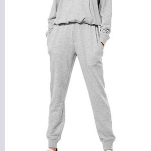 Survêtements de jogging brodés à manches longues pour femmes, collection automne, tenues de sport, vêtements d'entraînement, col à capuche, polaire unie, vente en gros - Product Image 4