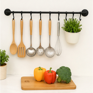 Rail d'organisation mural noir mat pour cuisine, support multifonctionnel suspendu pour casseroles et poêles avec crochets en S pour ustensiles de cuisine - Product Image 5
