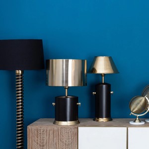 Lampe de table moderne noire et dorée, lampe de table décorative, lampe de designer, lampe d'appoint, lampe de table pour la décoration de la maison - Product Image 2
