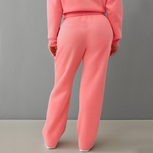 Survêtements personnalisés pour femmes, grammage lourd 500 GSM 350 GSM, en molleton polyester/coton, avec broderie, comprenant un sweat à capuche oversize et un short - Product Image 2