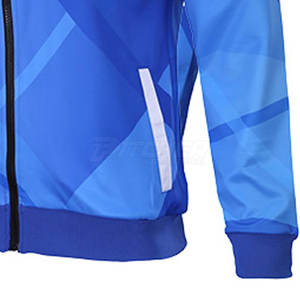 Survêtement élégant pour homme, idéal pour l'entraînement, avec tissu de qualité supérieure. - Product Image 5