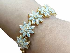 Pulsera de Cadena con Eslabones de Flor y Moissanita Corte Marquesa Chapada en Oro de 14K para Mujer - Product Image 1