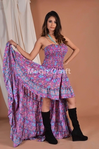 Robe longue bohème en soie à épaules dénudées et coupe asymétrique pour femme – Élégante, décontractée, idéale pour les soirées, respirante et légère – Vente en gros, export Inde - Product Image 2
