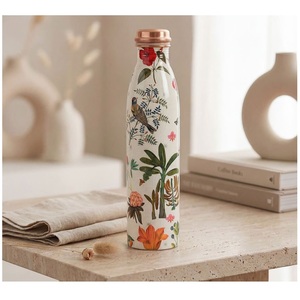Botella de agua metálica de lujo con diseño floral y tapa de cobre, portátil, para viajes, regalo, promocional, frasco de cobre hermético. - Product Image 4