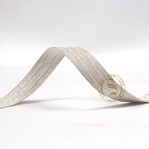 Encaje de Alta Calidad con Diseño de Doble Raya para Uniformes, Color Dorado, Encaje Trenzado para Uniformes Ceremoniales - Product Image 4