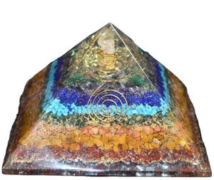 Orgonite verte de haute qualité, pyramide en cristaux de guérison - Product Image 5