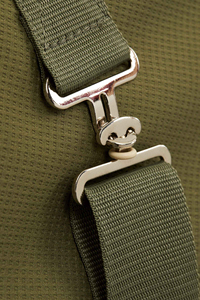 Alfombras de equitación duraderas de alta calidad hechas con tela resistente y forro interior suave que proporciona comodidad y protección para el caballo. - Product Image 4