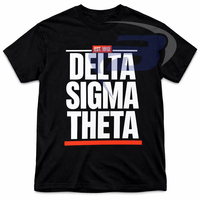 Delta |   Sigma |   Camiseta negra Theta Sorority EST 1913 con diseño de letras griegas rojas en contraste, 100% algodón transpirable, DST Sorority